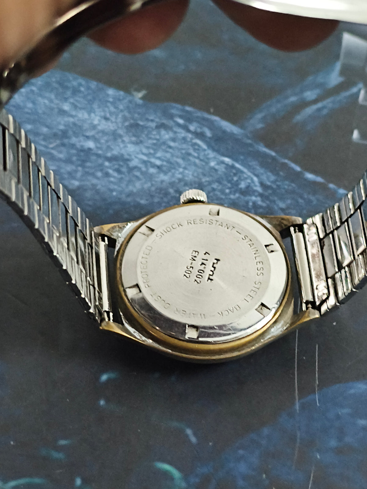 HMT Shakti Hand-wound Vintage Watch with a Silver-sunburst Cross-line Dial
