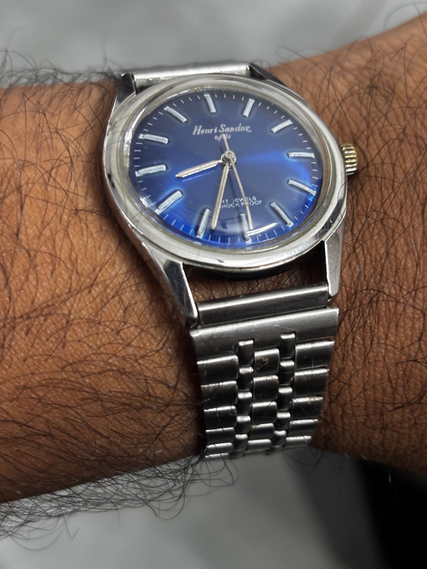 Henry Sandoz & Fils Manual-winding Vintage Watch with a Blue Dial