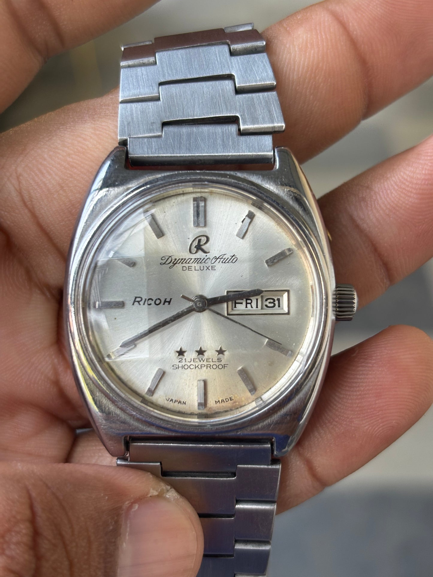 Ricoh Dynamic Automatic Deluxe from 1970s with Diamond Cut Glass