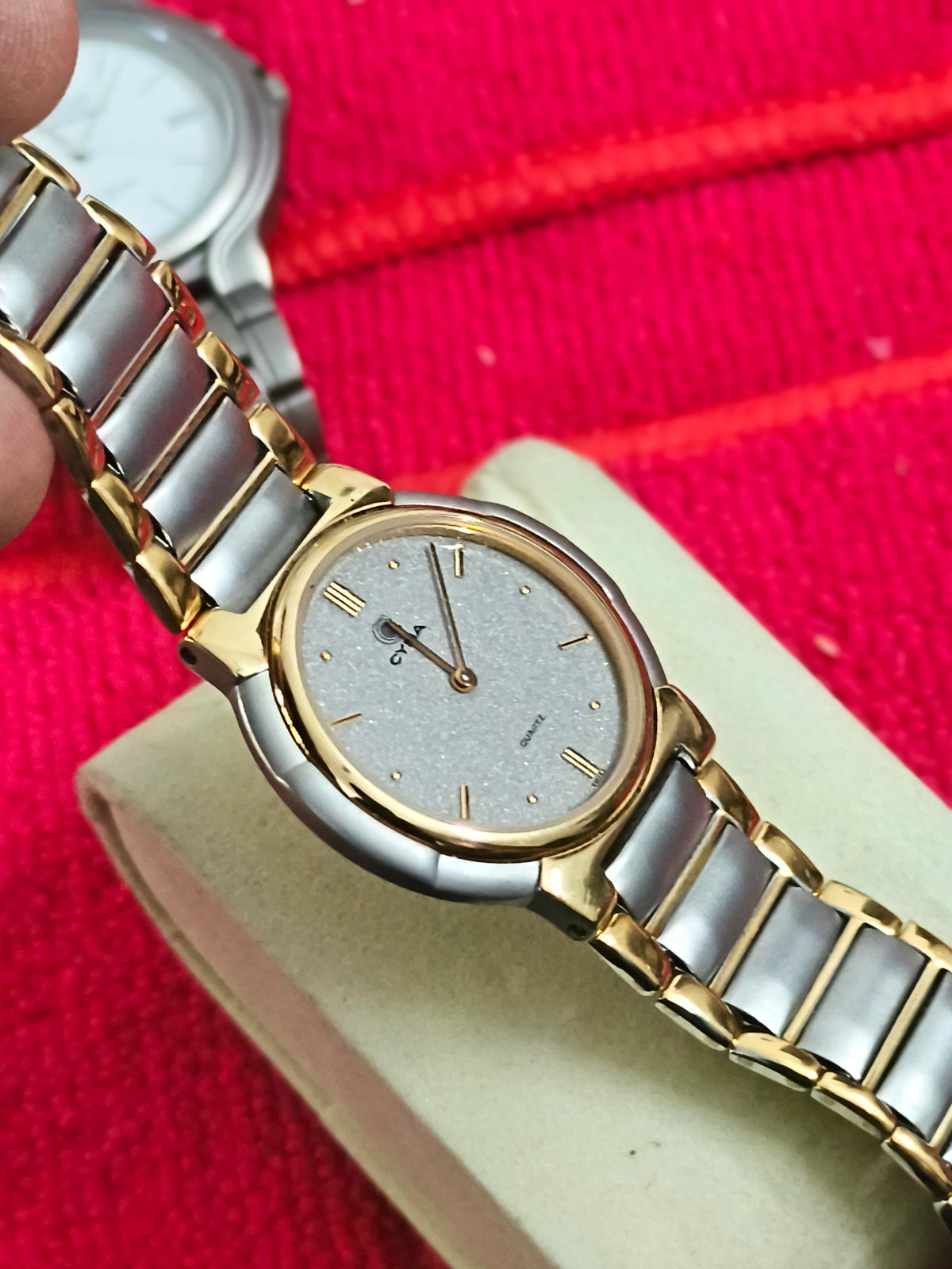 CYMA Swiss Dual Tone Quartz Day Date Unisex Watch