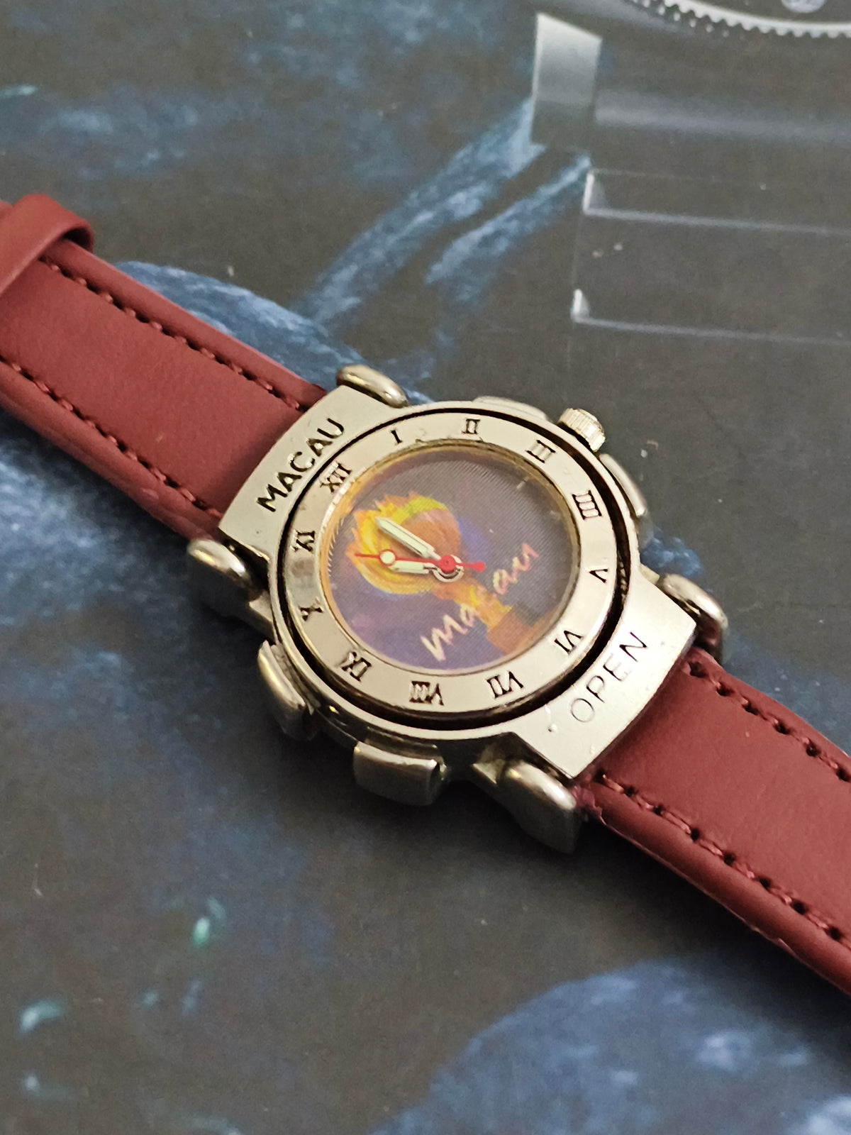 Macau Casino Dice Flip Open Watch with a Swivelling Case