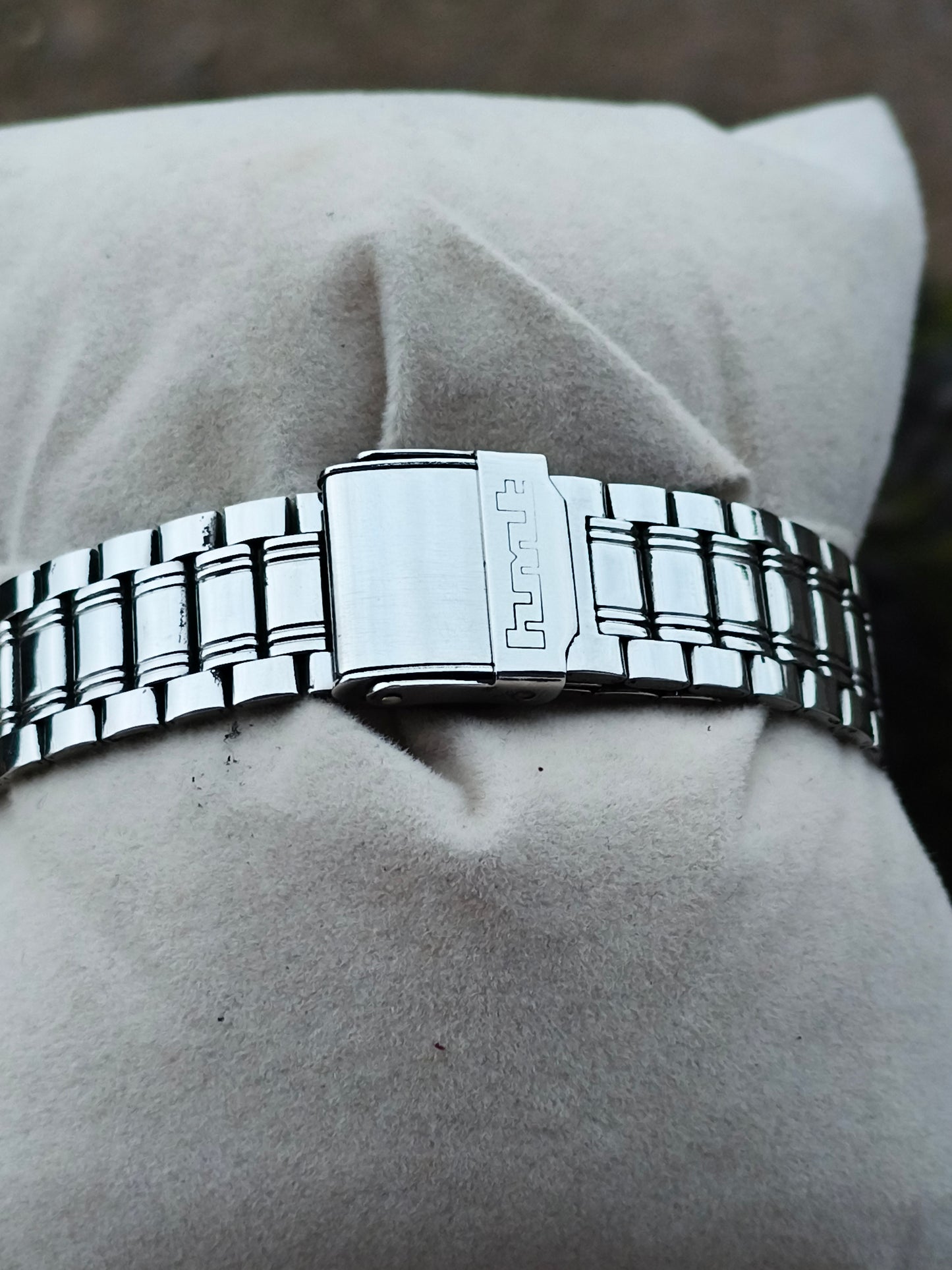 HMT Sangam white graph dial quartz