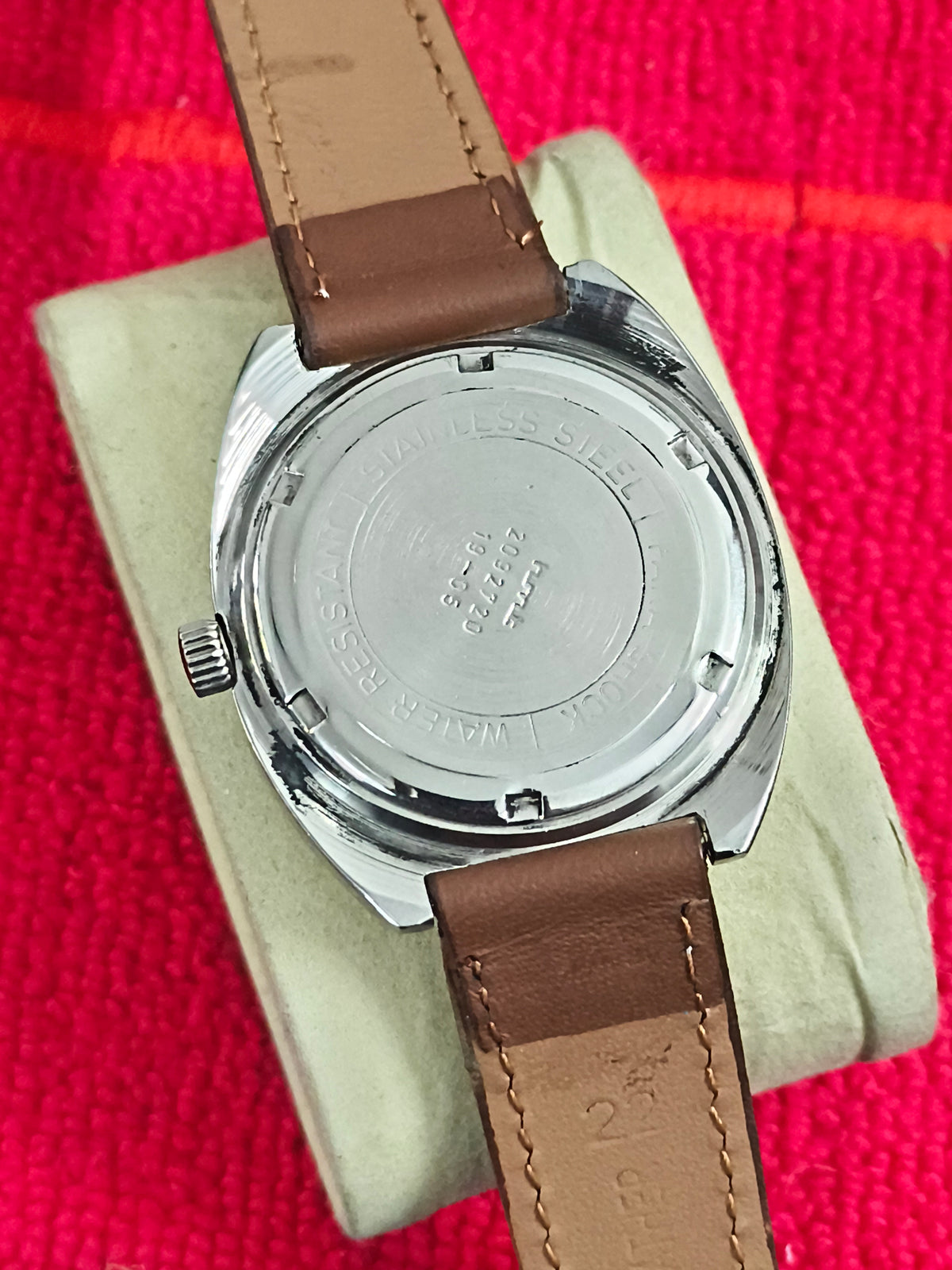 HMT Kohinoor Hand-wound Watch with a White Patina Dial