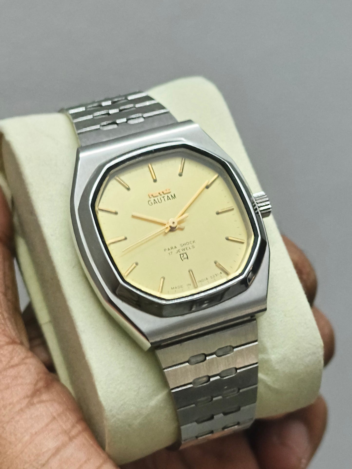 HMT Gautam Mechanical Hand-wound Watch with Gold Toned Dial