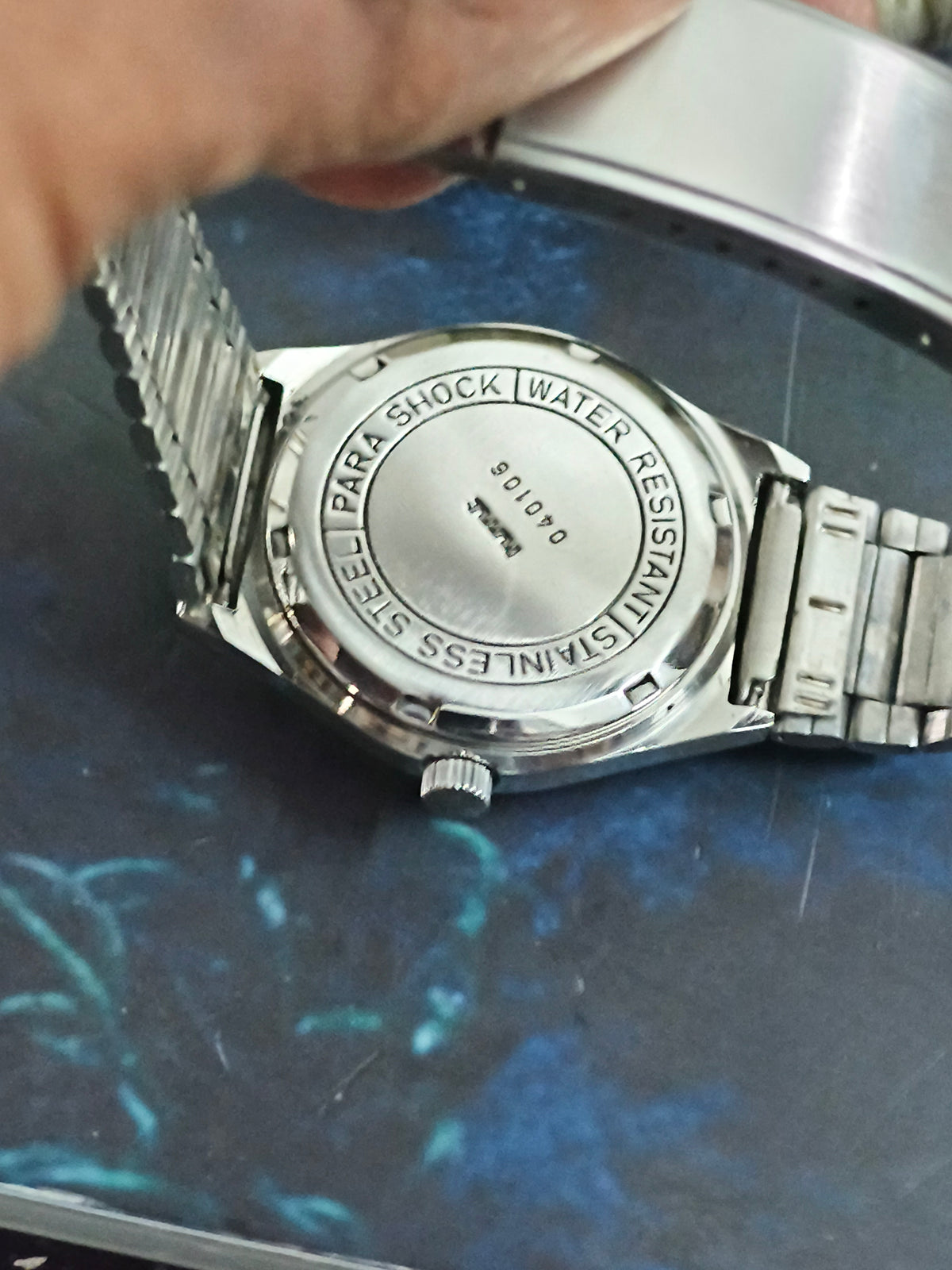 HMT Deepak Hand-wound Vintage Watch with a Dual-tone Dial