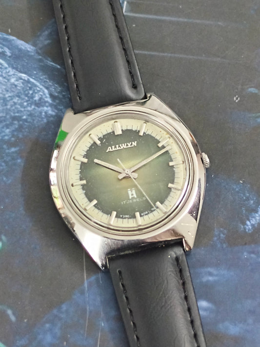 Allwyn Hand-wound Vintage Watch with a Dual-tone Dial