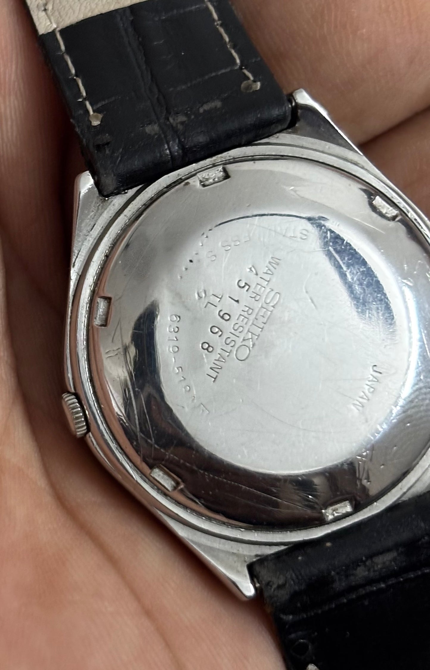 Seiko 5 Automatic Vintage Day Date Watch with an Oval-shaped Face and Golden Dial