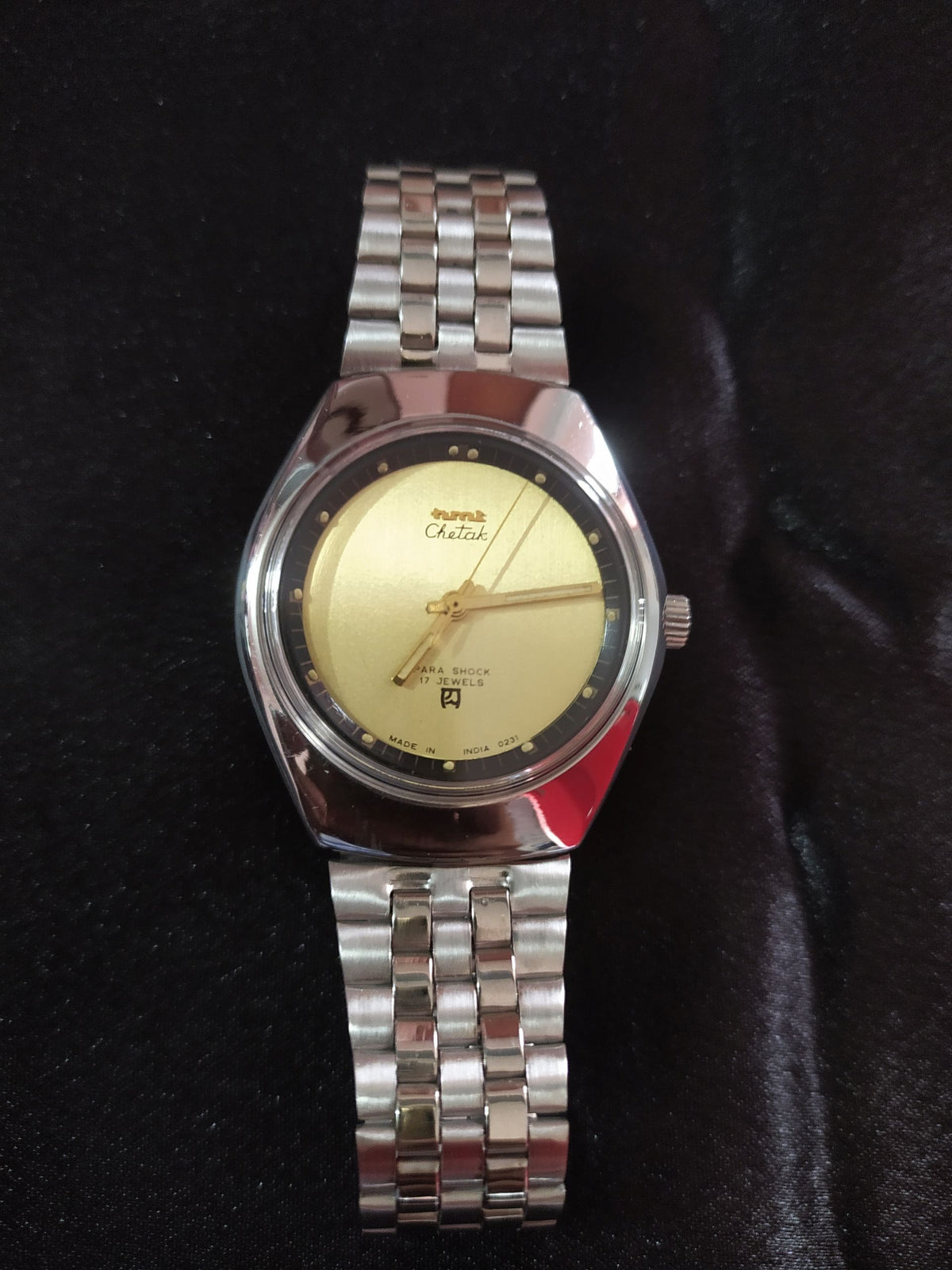 HMT Chetak Hand-wound Watch with a Gold-toned Dial, NOS/Mint Condition