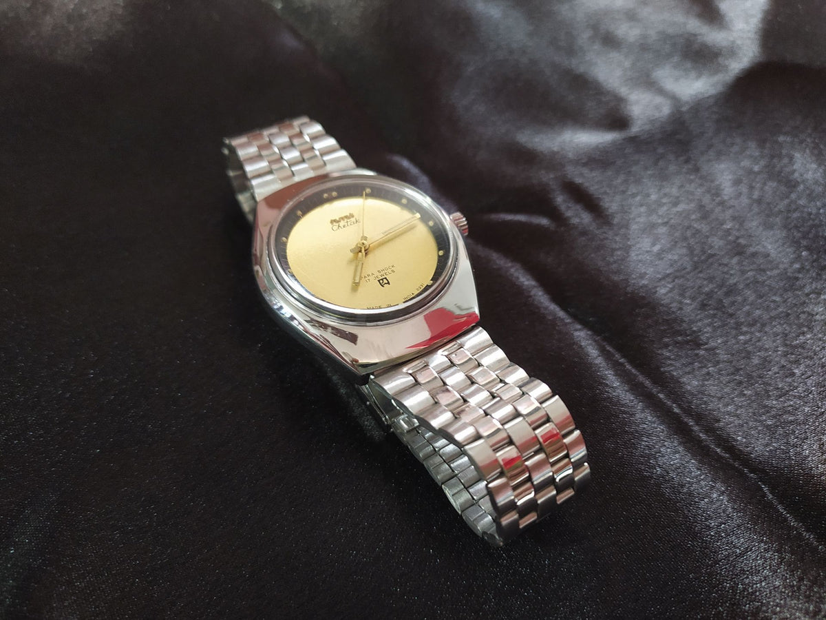 HMT Chetak Hand-wound Watch with a Gold-toned Dial, NOS/Mint Condition