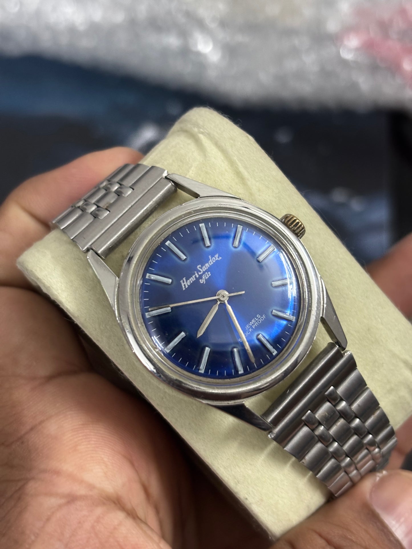 Henry Sandoz & Fils Manual-winding Vintage Watch with a Blue Dial