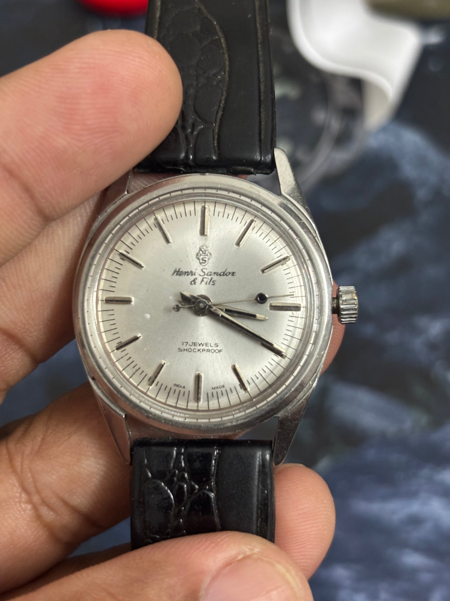 Henry Sandoz & Fils Mechanical Vintage Hand-wound Watch with a Silver-toned Dial