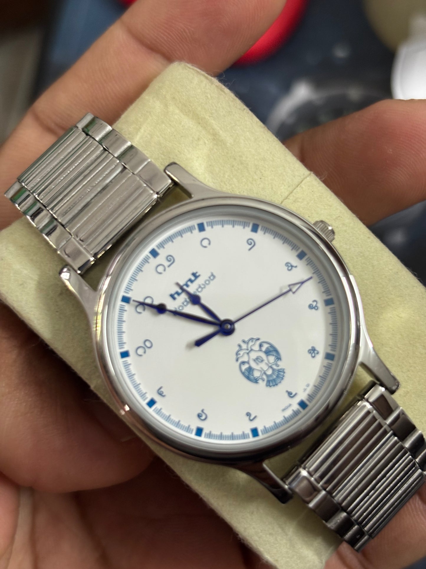 HMT Gandaberunda Quartz 36mm watch with a Steel Bracelet