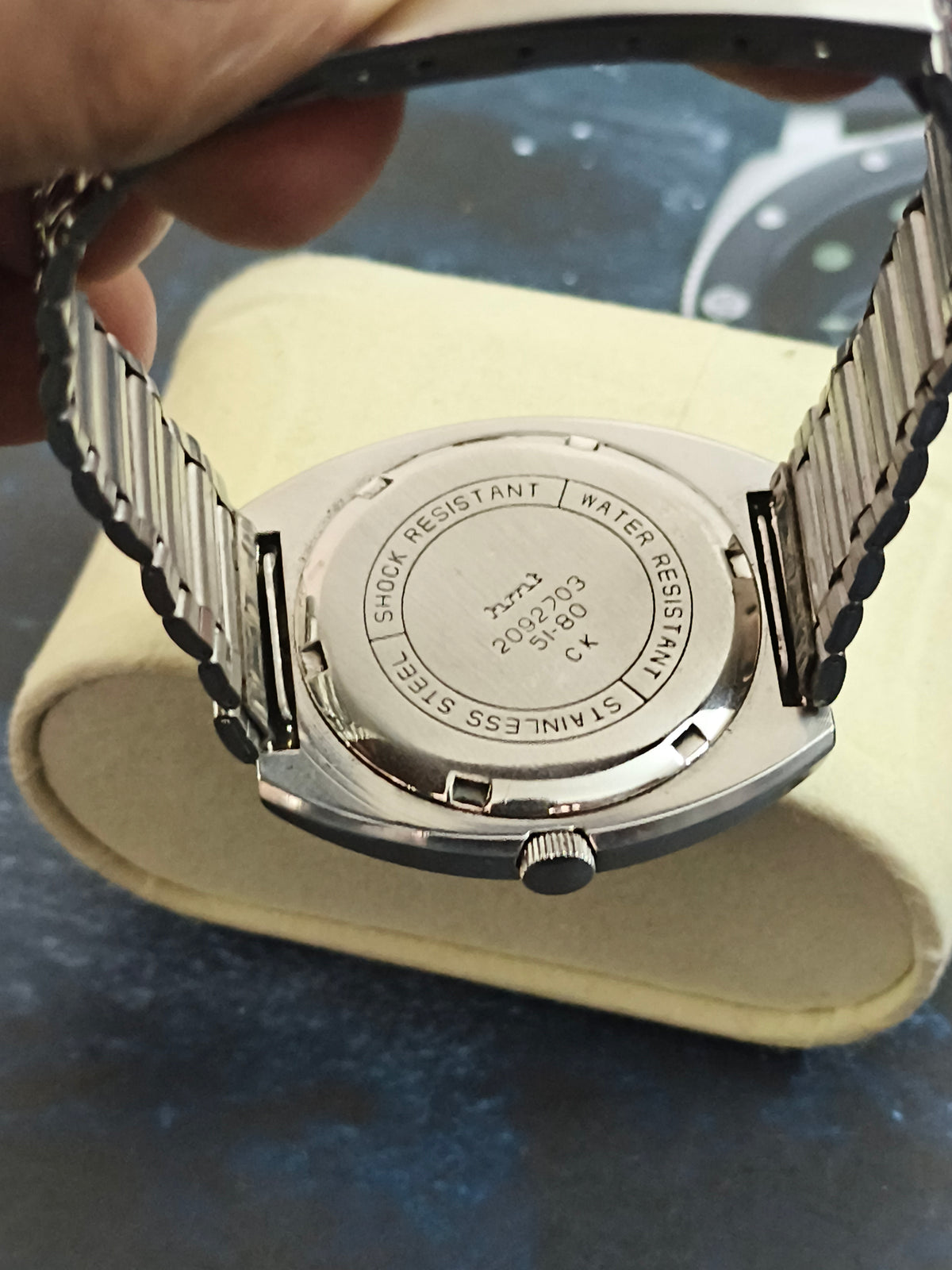 HMT Avinash Hand-wound Vintage Watch a Blue Dial and White Indices