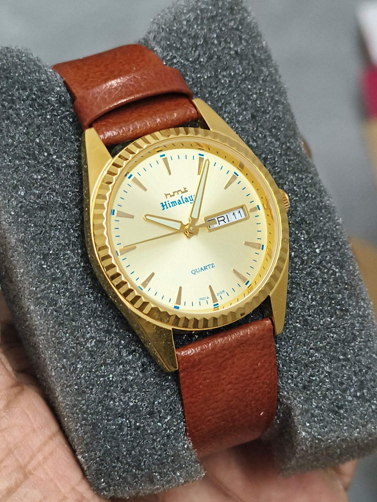 HMT Himalaya Quartz Gold Day Date Watch
