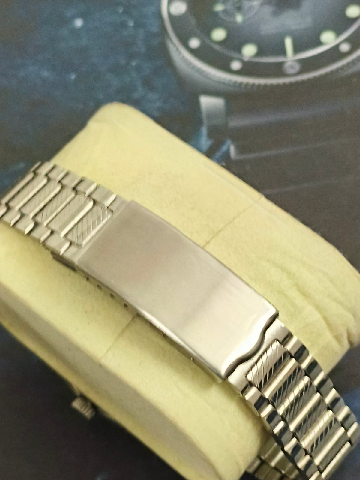 HMT Kohinoor Hand-wound Vintage Watch with a Black Dial