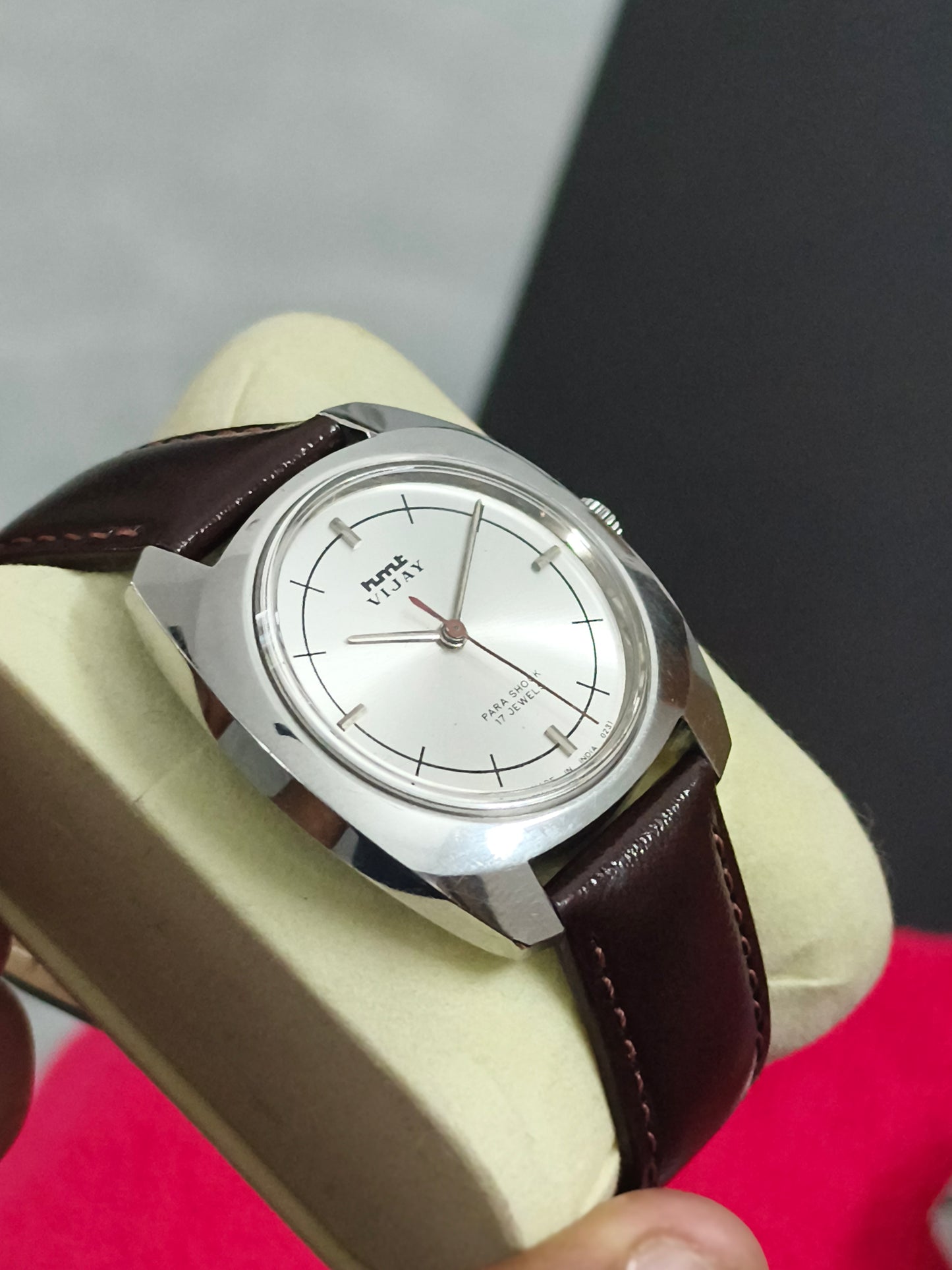 HMT Vijay Mechanical Hand-wound Watch with a Silver-toned Dial
