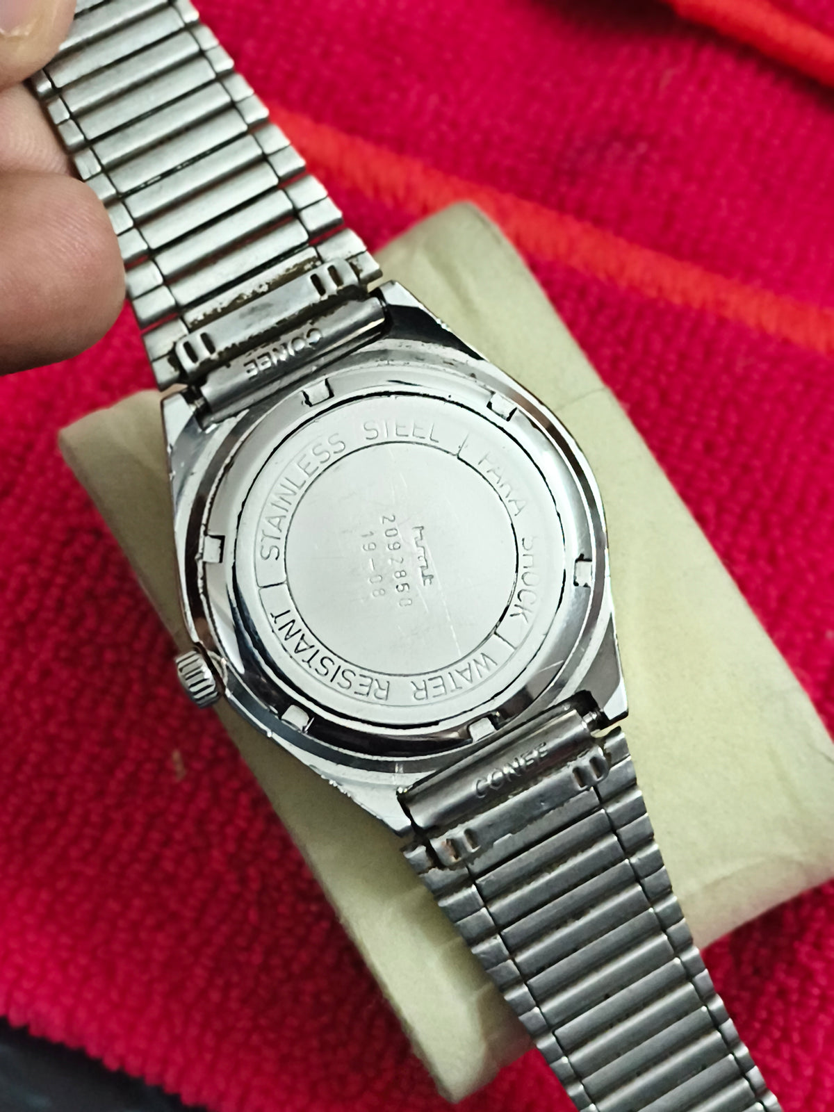 HMT Tareeq Hand-wound Vintage Watch with a White Patina Dial