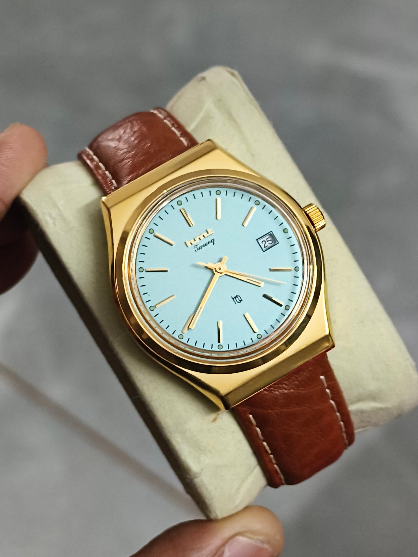 HMT Tareeq HQ Quartz Gold-toned Watch with Tiffany Blue Dial