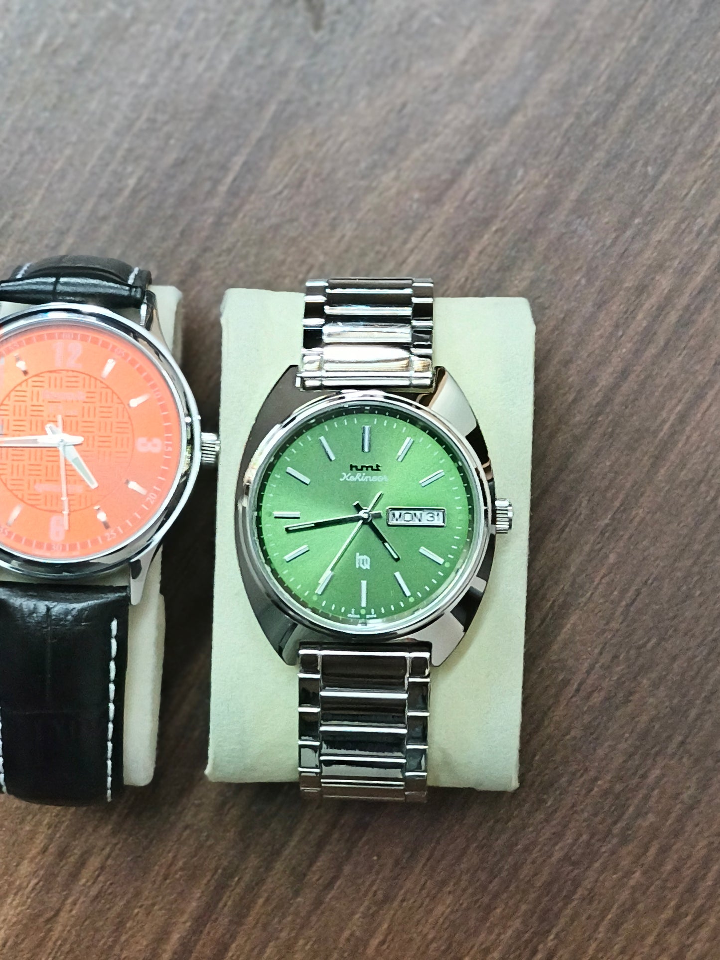 HMT Kohinoor Quartz Green and Plus Quartz Saffron Combo