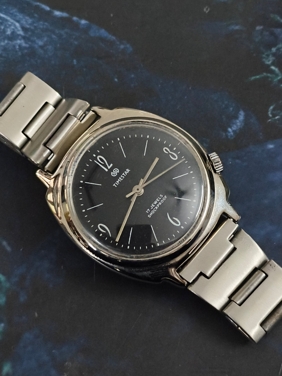 Timestar Vintage Mechanical Hand-wound Watch with a Black Art Deco Dial