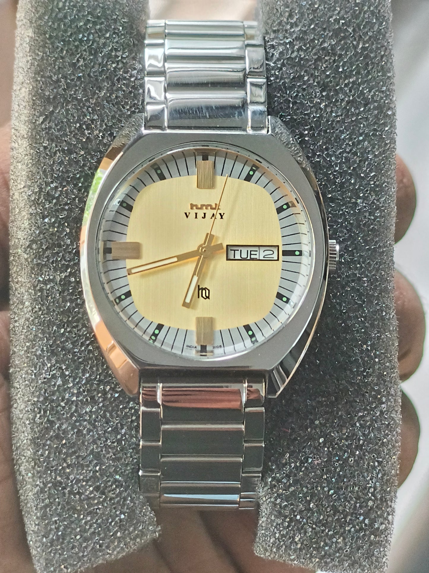 Hmt vijay quartz yellow dial