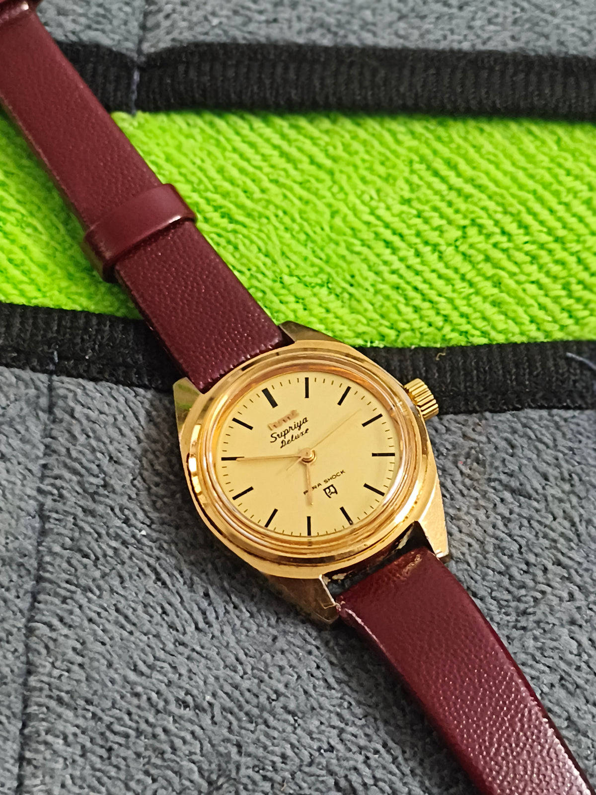 HMT Supriya Deluxe Hand-wound Vintage Watch for Women