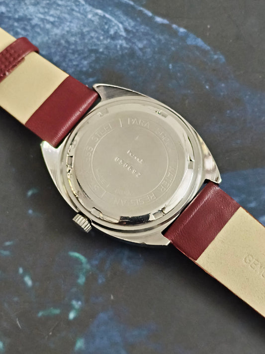 HMT Kohinoor Hand-wound Vintage Watch with a White Patina Dial