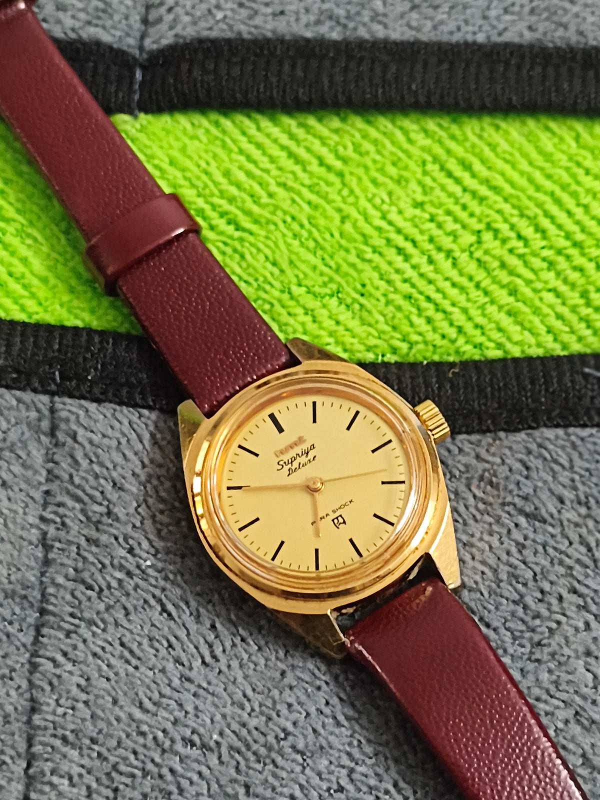 HMT Supriya Deluxe Hand-wound Vintage Watch for Women