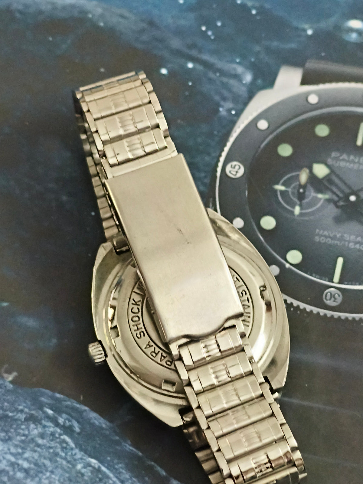 HMT Kohinoor Hand-wound Vintage Watch a Grey Dial