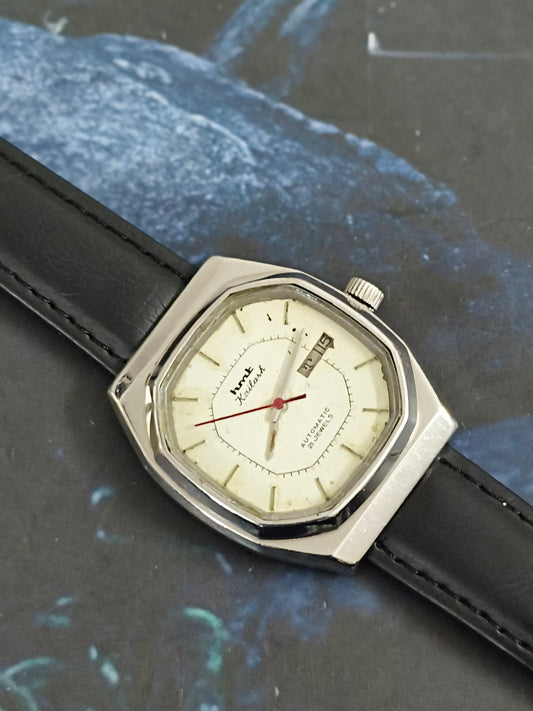 HMT Kailash Automatic Day Date Vintage Watch with an Off-white Dial