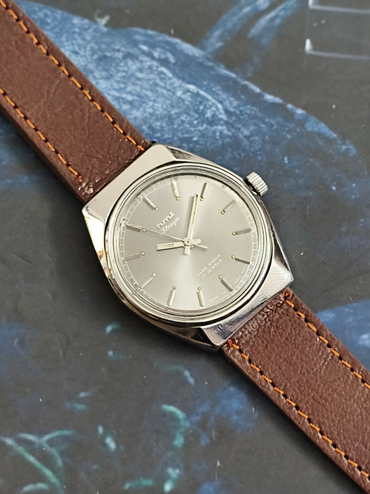 HMT Shreyas Hand-wound Vintage Watch with a Grey Dial