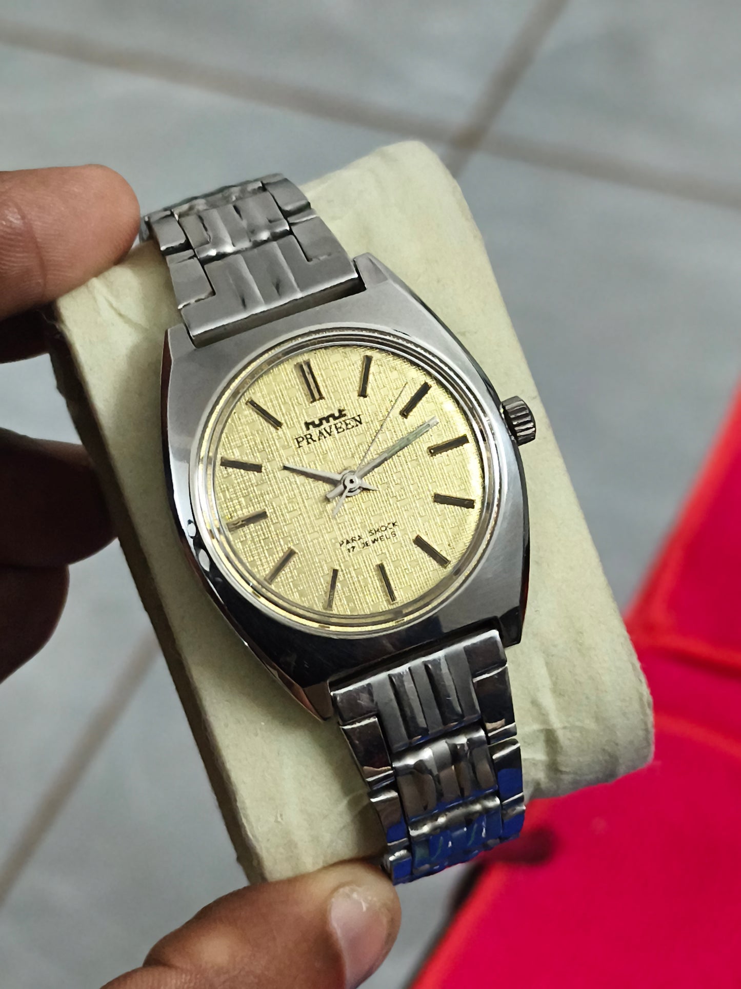 HMT Praveen Hand-wound Watch, Rare Model with Textured Golden Dial