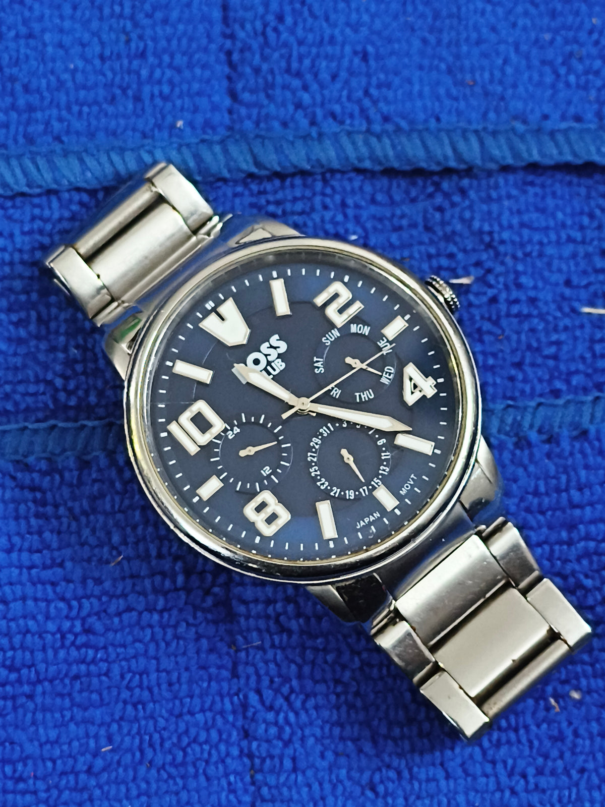 BOSS Club Multifunction Quartz Watch with a Blue Dial