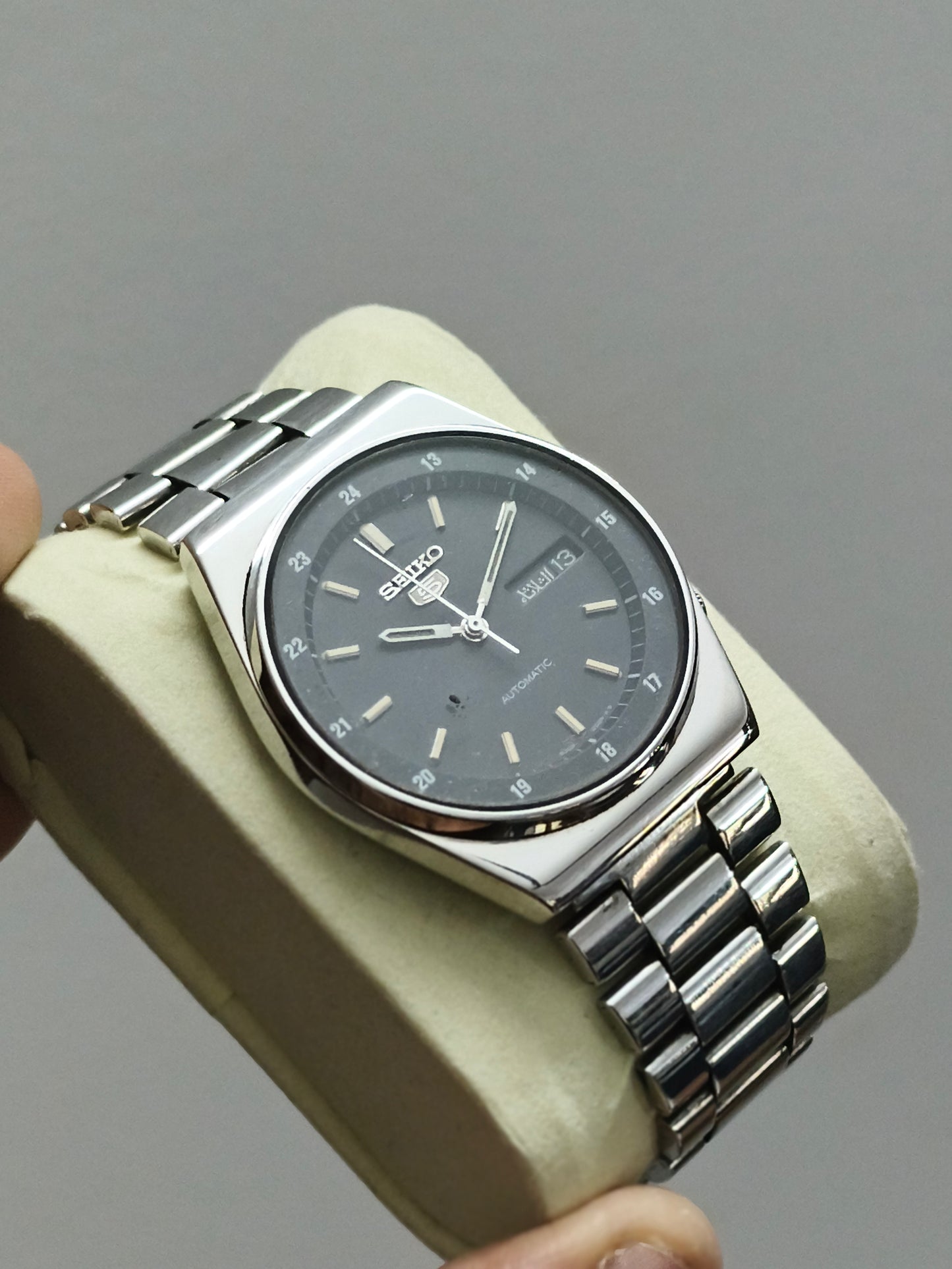 Seiko 5 Automatic Watch with 24-H Black Dial