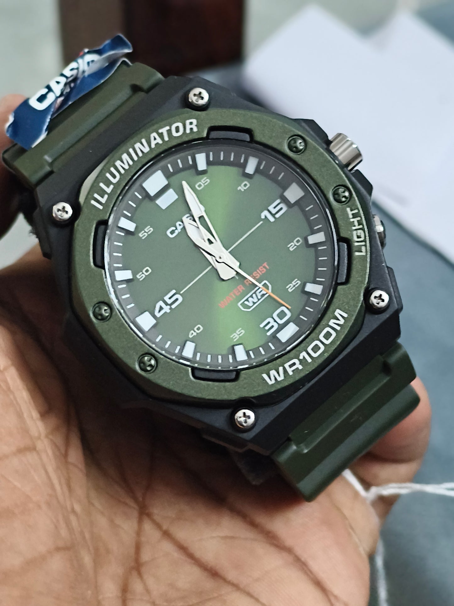 Casio Illuminator MW-620H-3AV (with green dial)