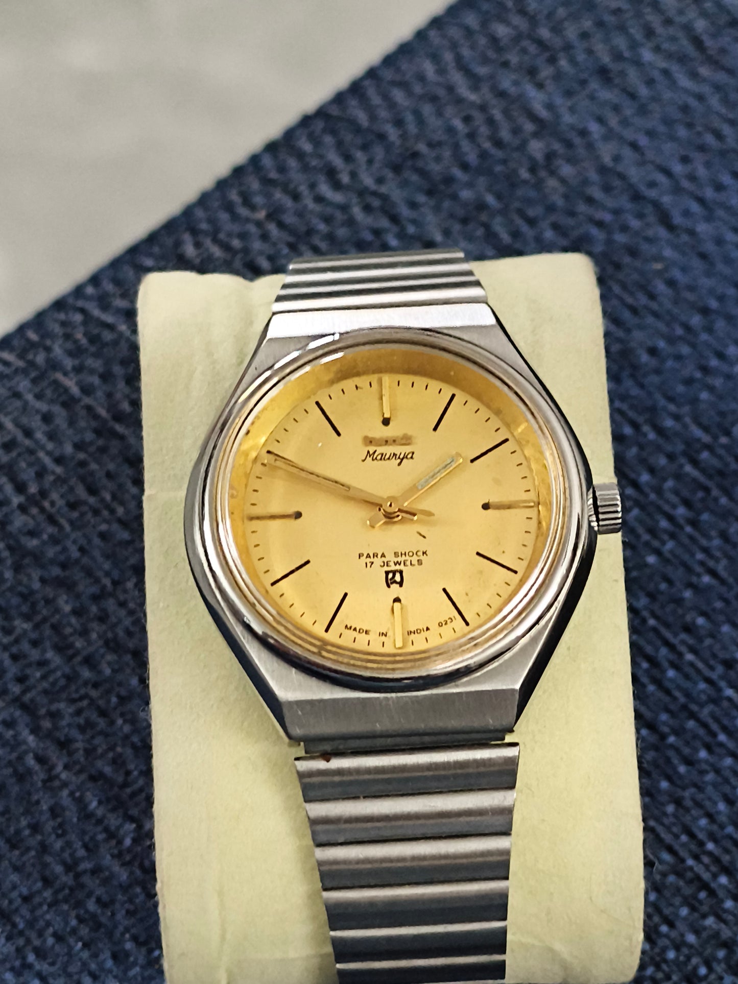 HMT Maurya Hand-wound Neo-Vintage Watch with a Golden Dial, Mint/NOS Condition
