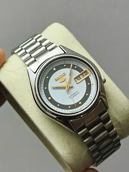 Seiko 5 Automatic Bullseye Watch