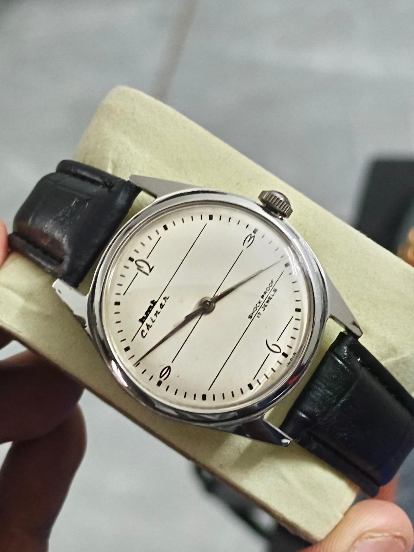 HMT Chinar Mechanical Hand-wound Vintage Watch with a White Notebook Dial