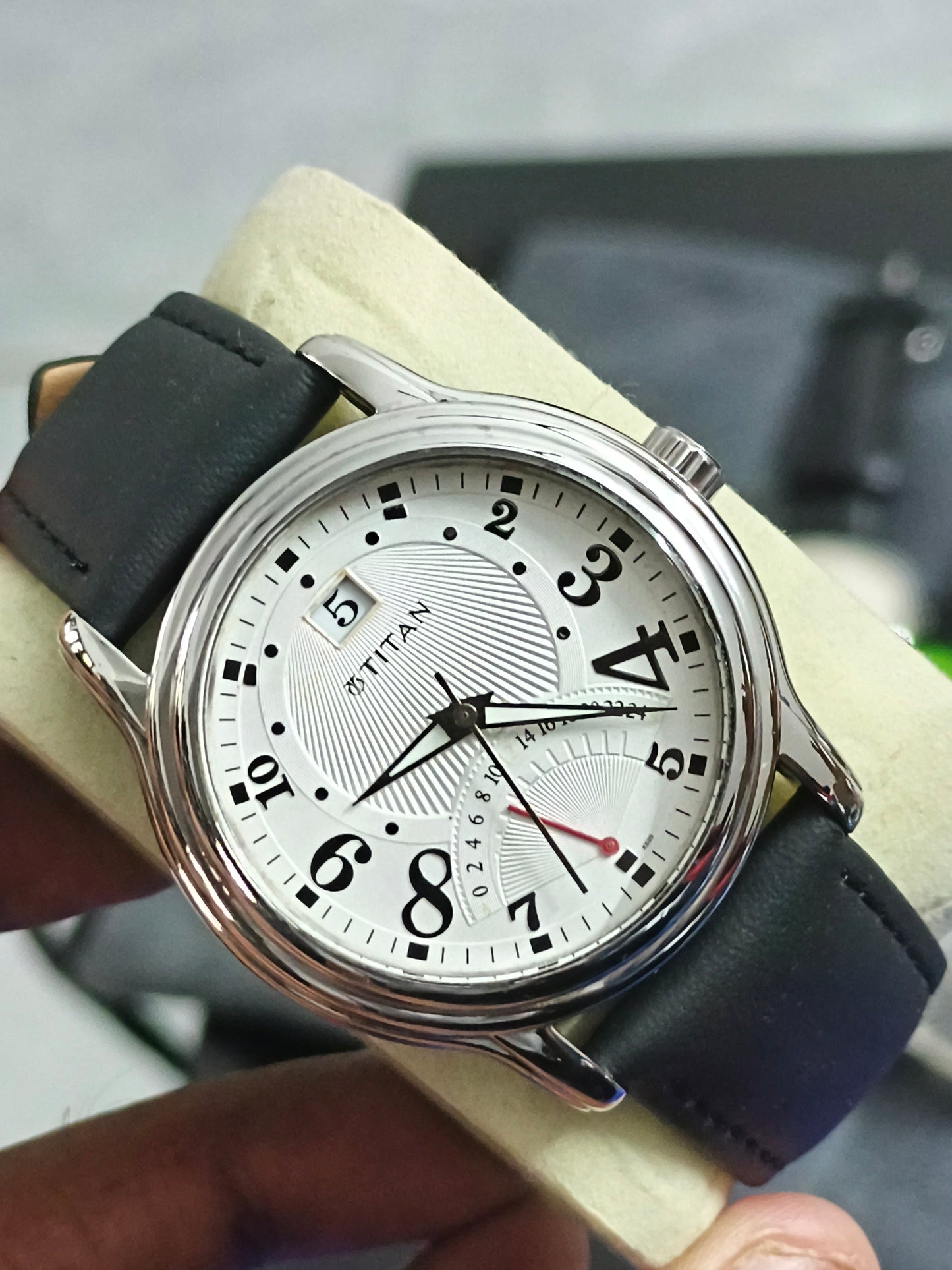 Titan Men’s Quartz Watch with Date and 24-H Retrograde Functions