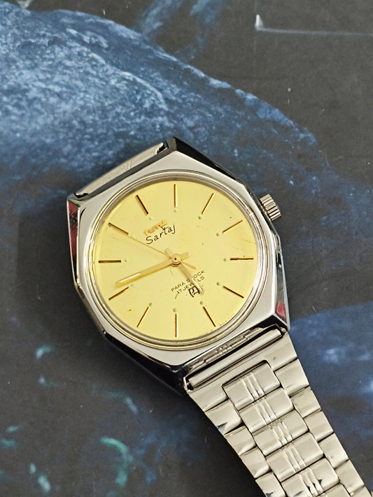 HMT Sartaj Hand-wound Vintage Watch with a Champagne Toned Dial