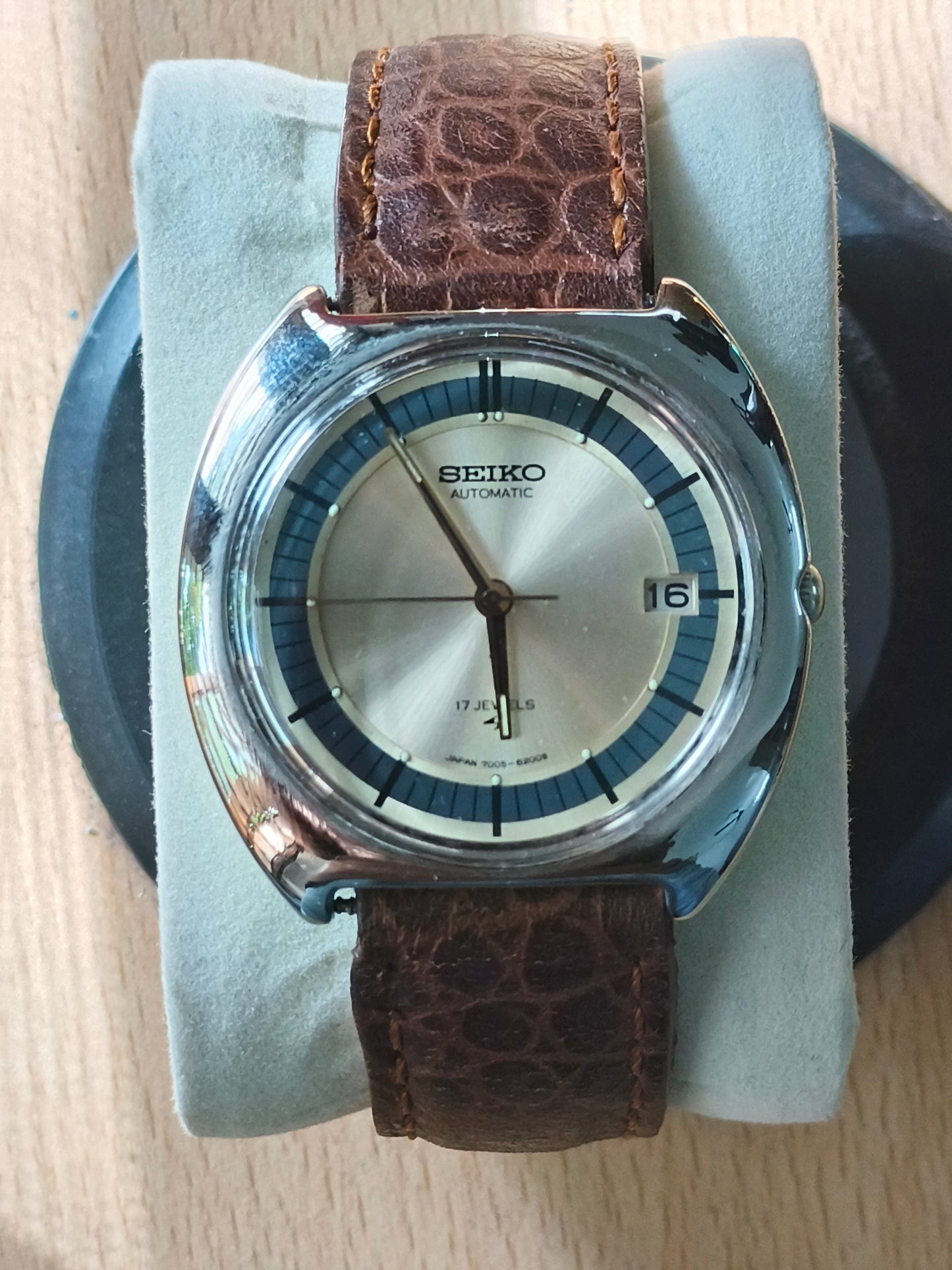 Seiko Automatic Vintage Watch with UFO Case
