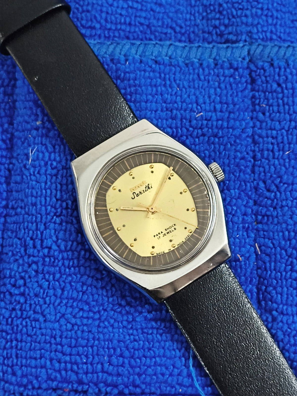 HMT Sarathi Hand-wound Neo-Vintage Watch with a Grey Dial
