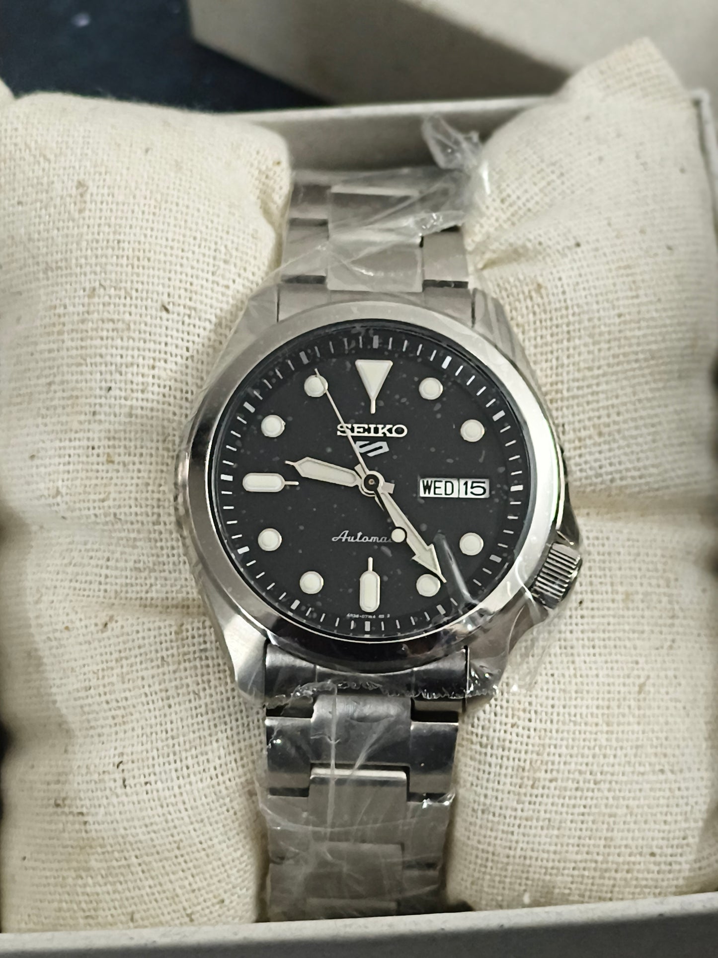 Seiko 5 Automatic SKX Series Watch with a Black Dial (SRPE55K1), Brand New