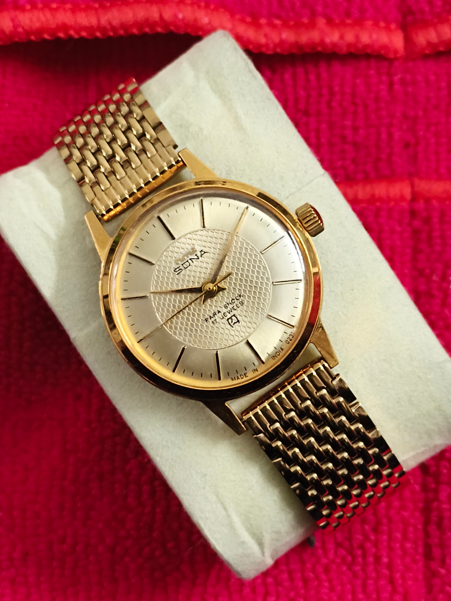 HMT Sona Small Hand-wound Neo-vintage Watch (34mm) with a Champagne-toned Dial