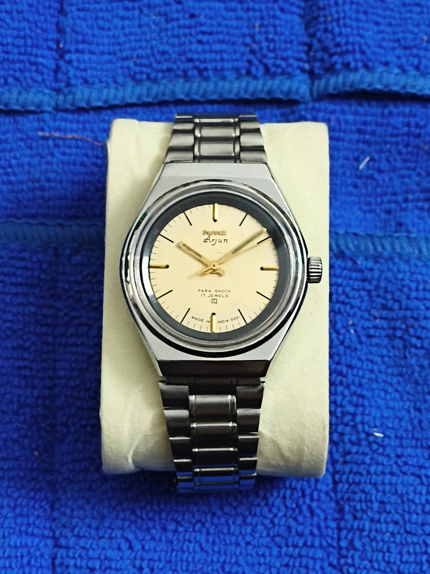 HMT Arjun Hand-wound Mechanical watch with a White Dial