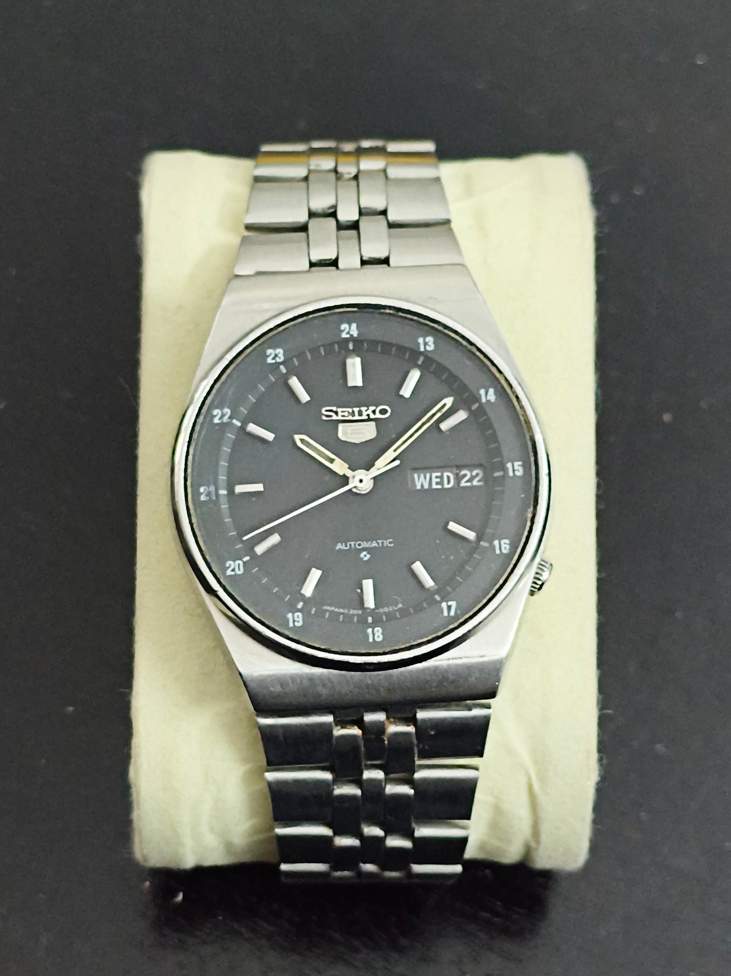 Seiko 5 Automatic Watch with 24-H Black Dial