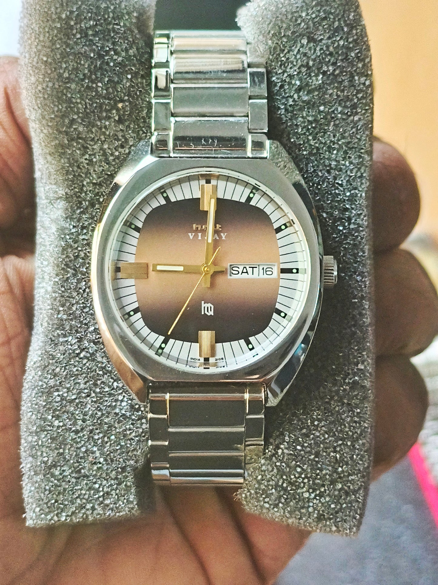 Hmt vijay quartz black ss bracelet
