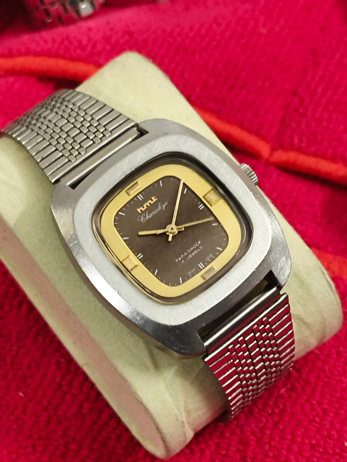HMT Chanakya Hand-wound Vintage Watch with a Dual Tone Dial