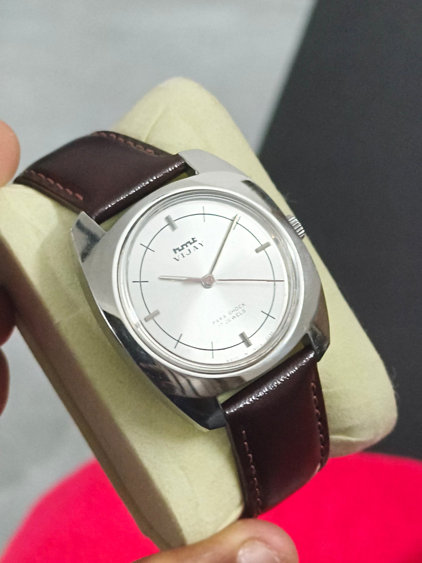 HMT Vijay Mechanical Hand-wound Watch with a Silver-toned Dial
