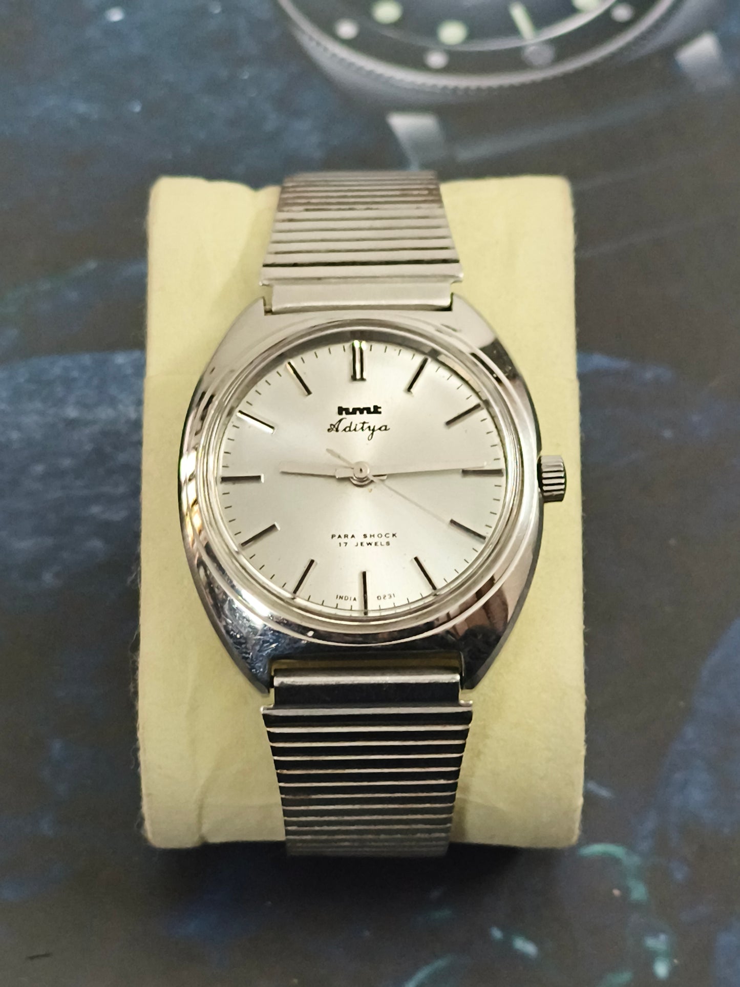 HMT Aditya Hand-wound Vintage Watch with a Silver-toned Dial